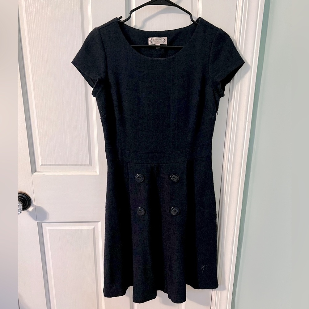 Cute and comfortable textured navy dress.